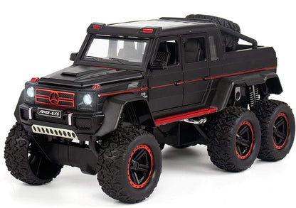 Scale Exclusive Alloy Metal Pull Back Die-cast Car Model with Sound Light Mini Auto Toy for Kids Metal Model Toy Car with Sound and Light (1.32 Scale Pajero-Black)