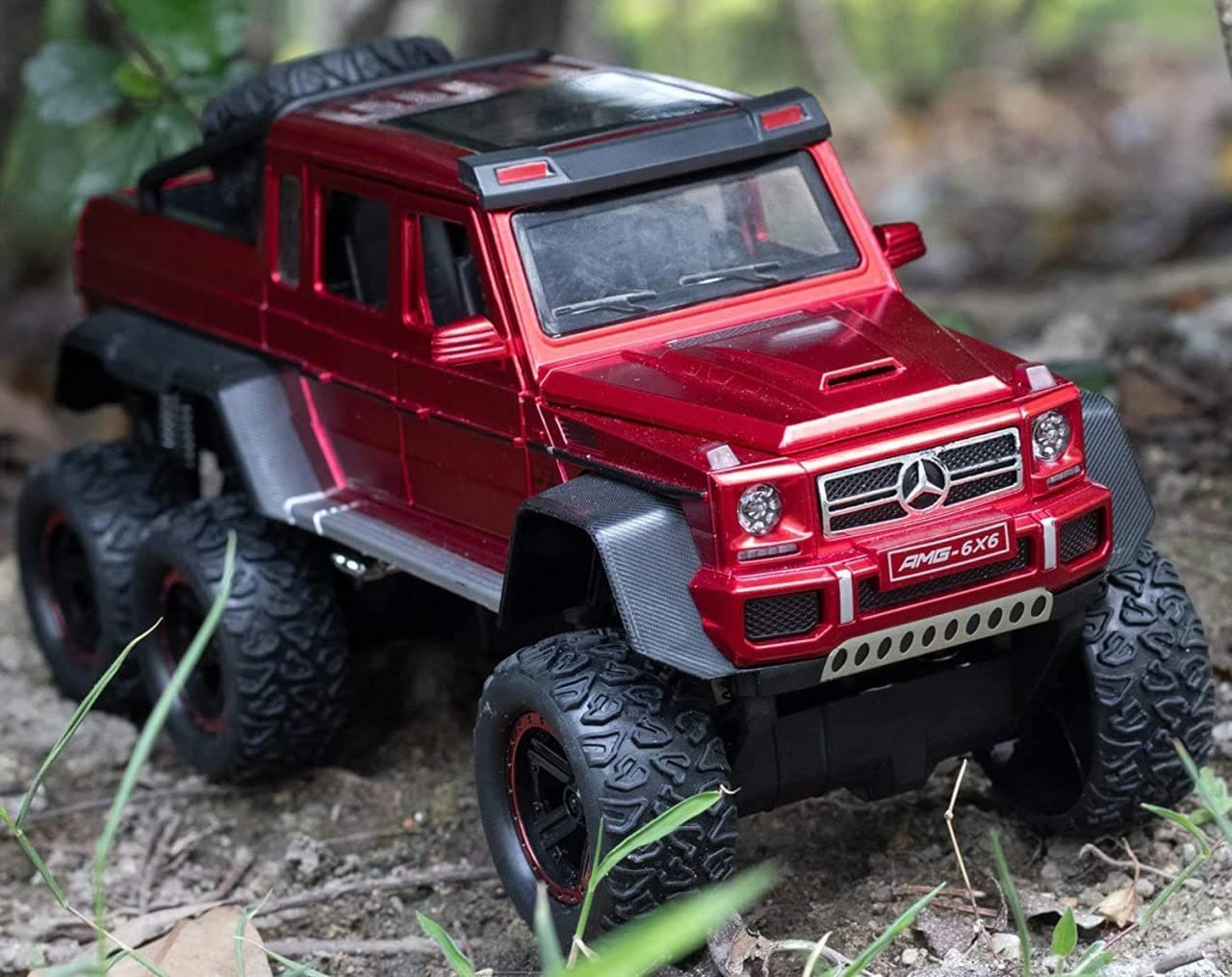 Scale Exclusive Alloy Metal Pull Back Die-cast Car Model with Sound Light Mini Auto Toy for Kids Metal Model Toy Car with Sound and Light (1.32 Scale Pajero-Black)