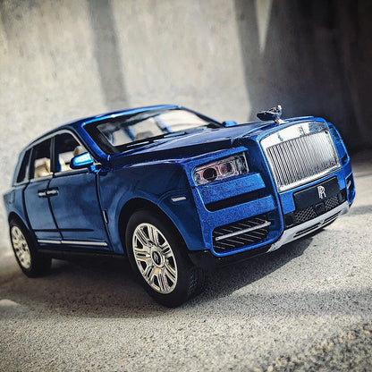 Rolls Royce Cullinan 1:24 diecast scale model car collectible