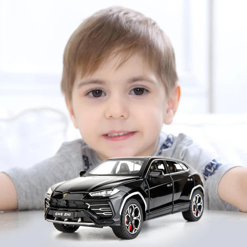 Lamborghini Urus- Diecast Metal Car - Scale 1:24/1:32